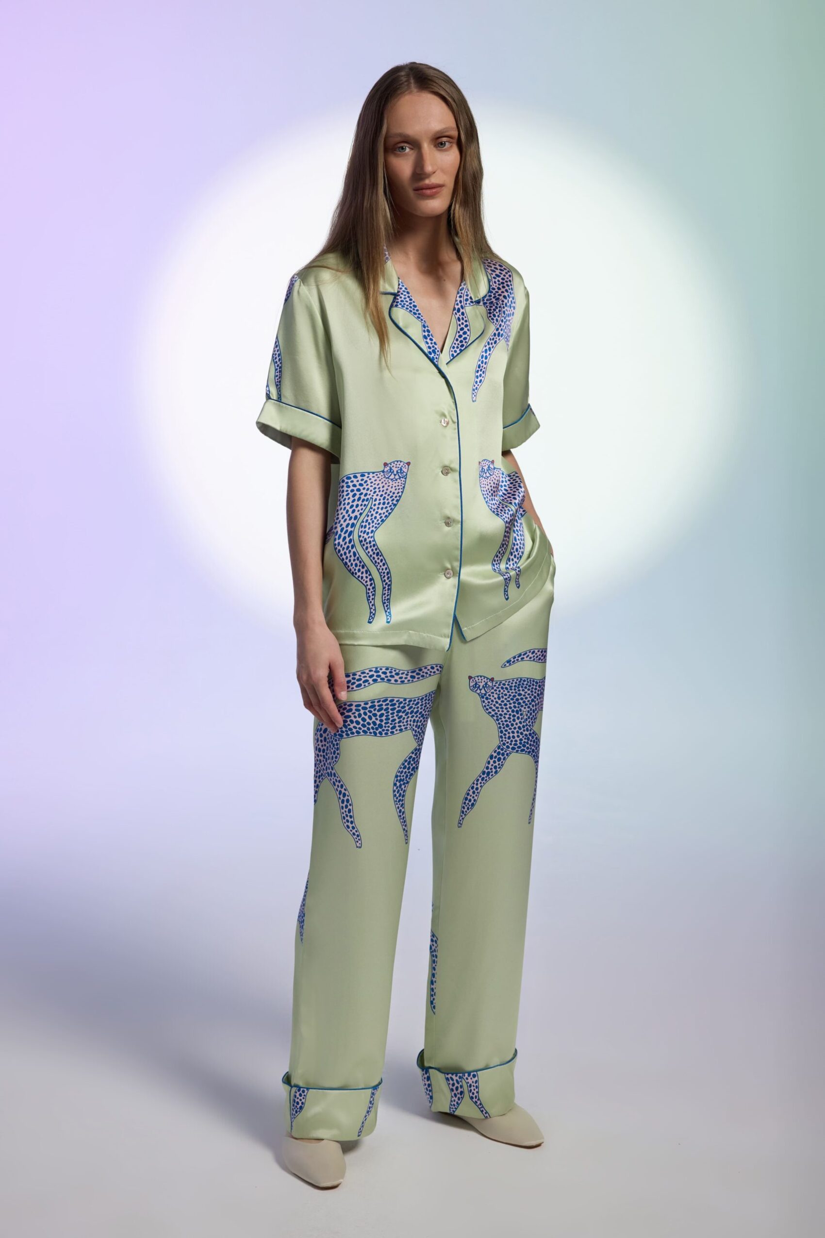 Silk short-sleeved pajama set with a bold print, perfect for a chic party or evening wear.